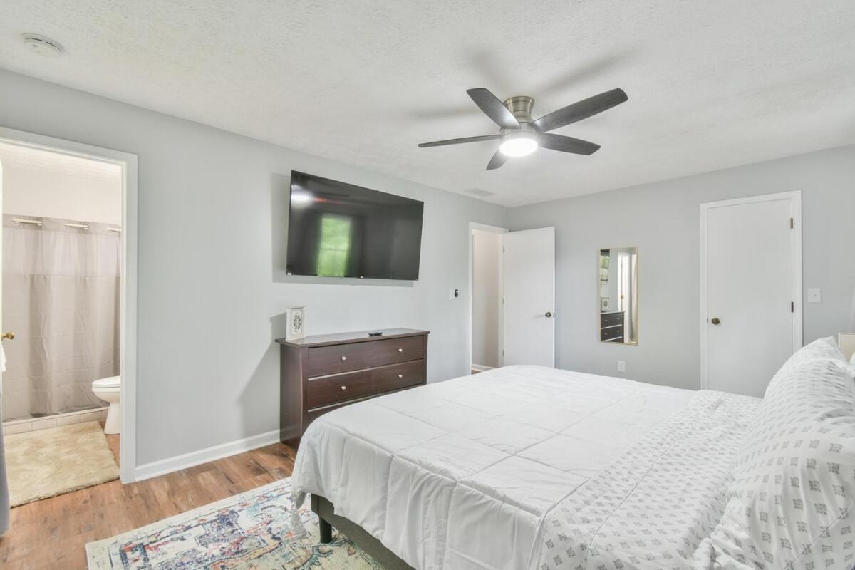 Cozy Home With Arcade, Ping Pong & Fenced Backyard Lawrenceville Exterior foto