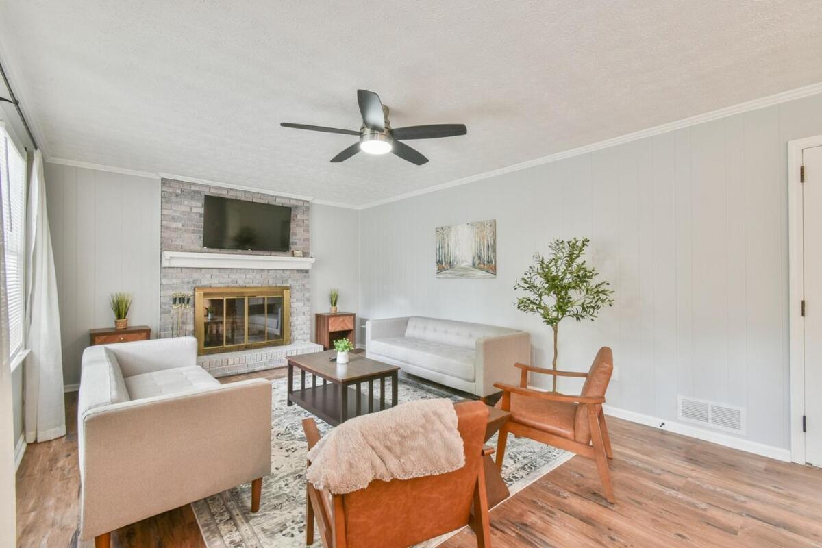 Cozy Home With Arcade, Ping Pong & Fenced Backyard Lawrenceville Exterior foto
